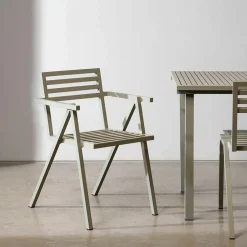 19 Outdoors Armlehnstuhl stapelbar