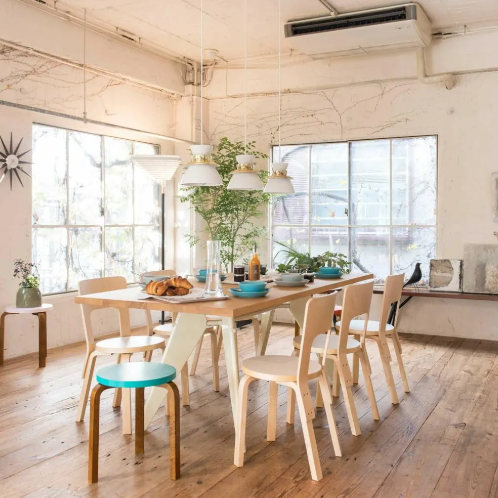 66 Stuhl Gestell klar lackiert