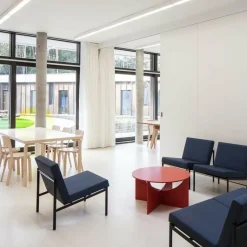 66 Stuhl Gestell klar lackiert