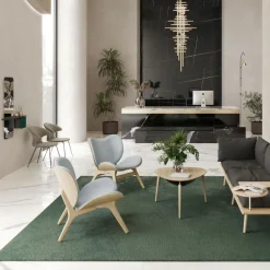 A Conversation Piece Sessel