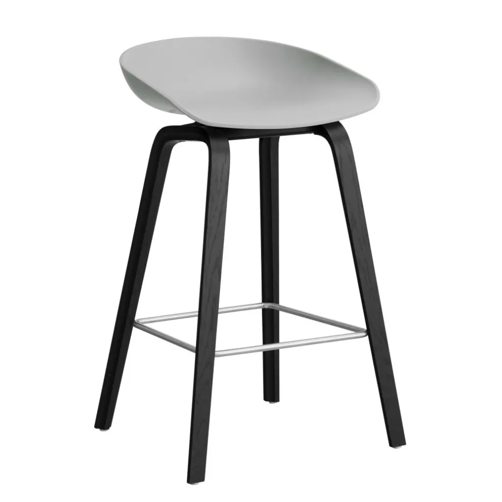 AAS 32 2.0 Barhocker niedrig Eiche schwarz lackiert