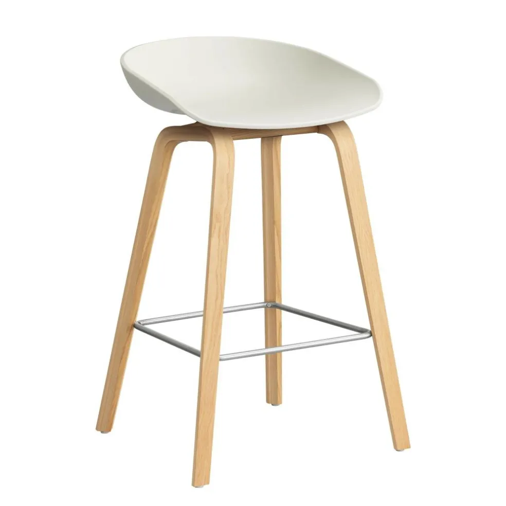 AAS 32 2.0 Barhocker niedrig Eiche lackiert