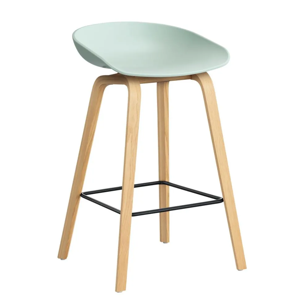 AAS 32 2.0 Barhocker niedrig Eiche lackiert