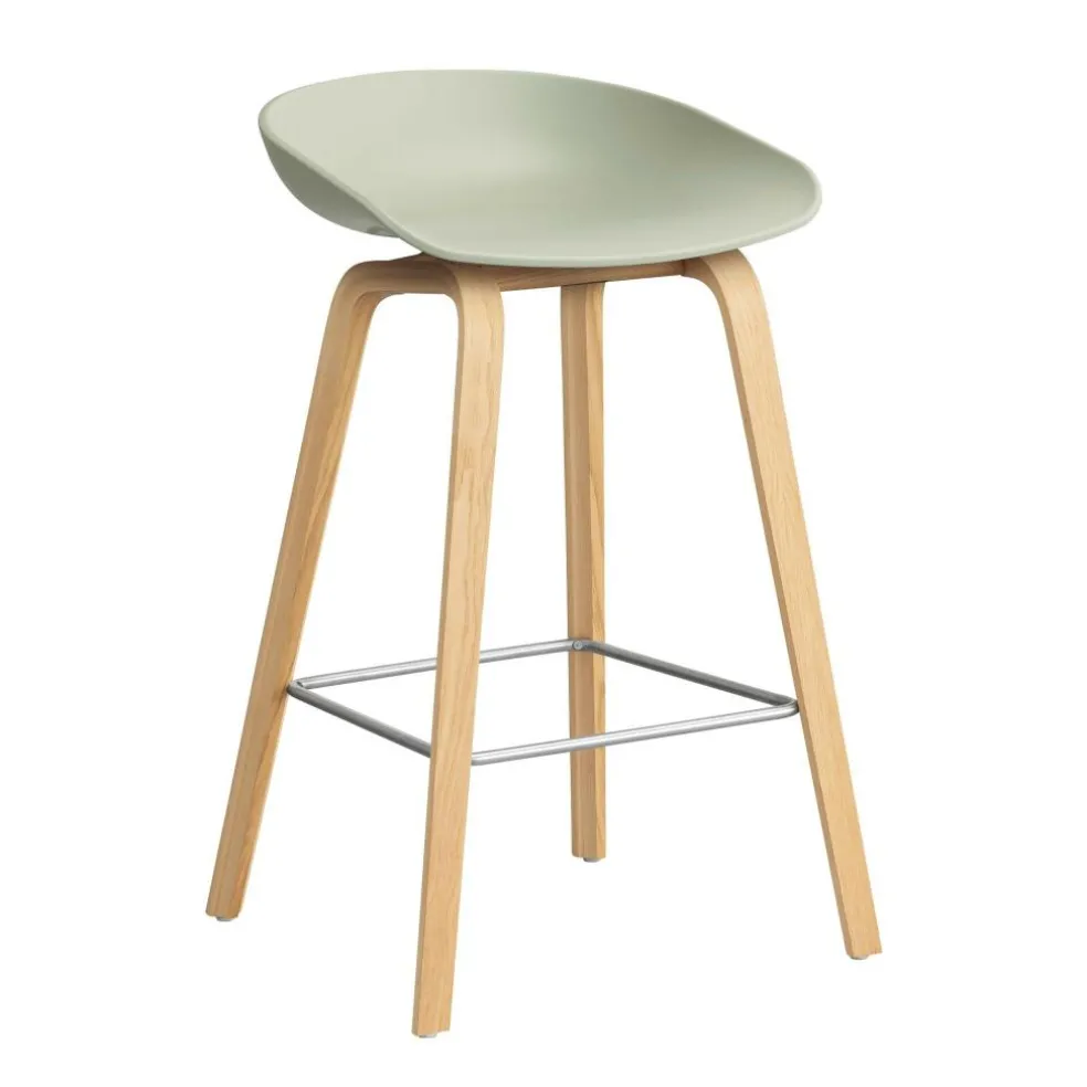 AAS 32 2.0 Barhocker niedrig Eiche lackiert