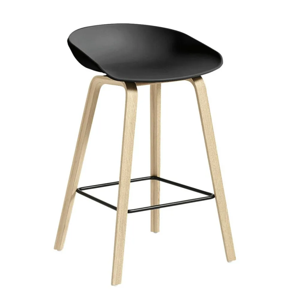 AAS 32 2.0 Barhocker niedrig Eiche lackiert