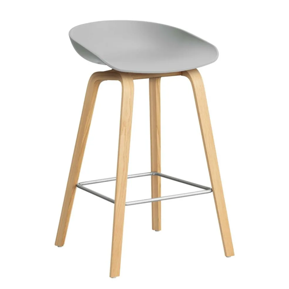 AAS 32 2.0 Barhocker niedrig Eiche lackiert