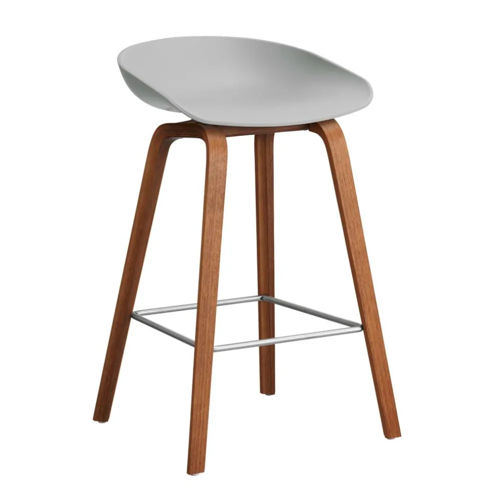 AAS 32 2.0 Barhocker niedrig Walnuss lackiert