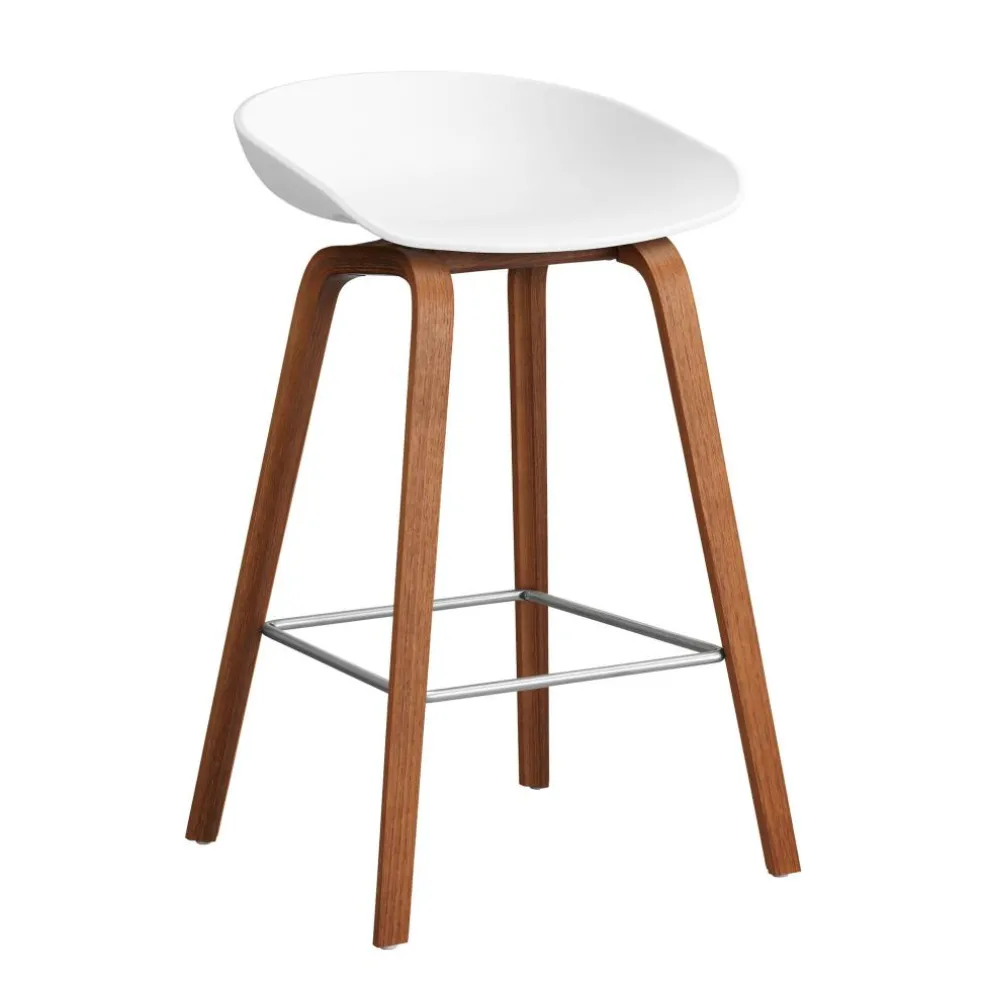 AAS 32 2.0 Barhocker niedrig Walnuss lackiert