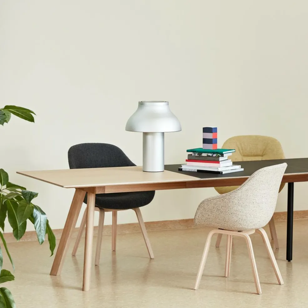 About a Chair 123 Armlehnstuhl