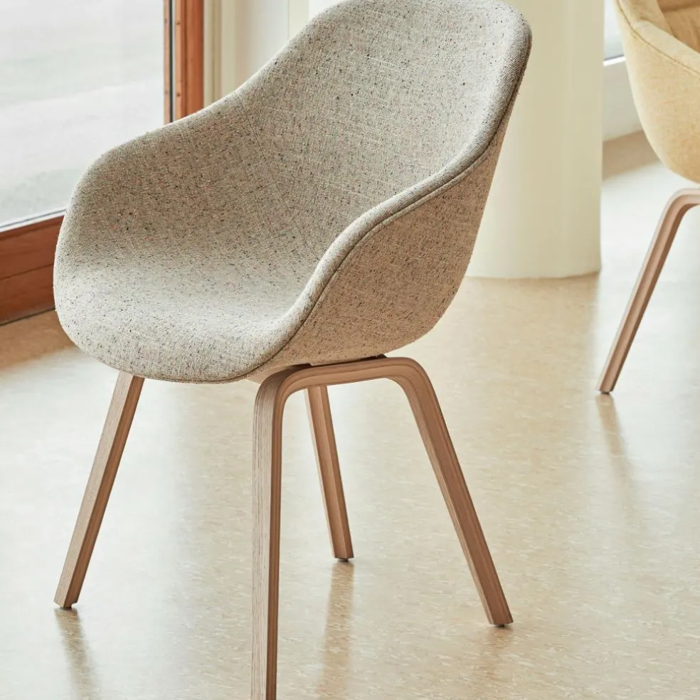 About a Chair 123 Armlehnstuhl