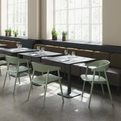 AC2 Armlehnstuhl Buche