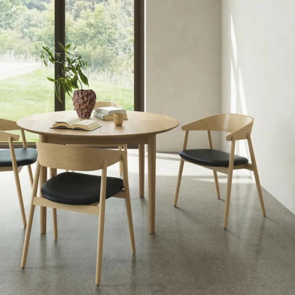 AC2 Armlehnstuhl PU-Leder Gestell Buche