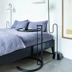 Adjustable Table E 1027 Black Version Beistelltisch