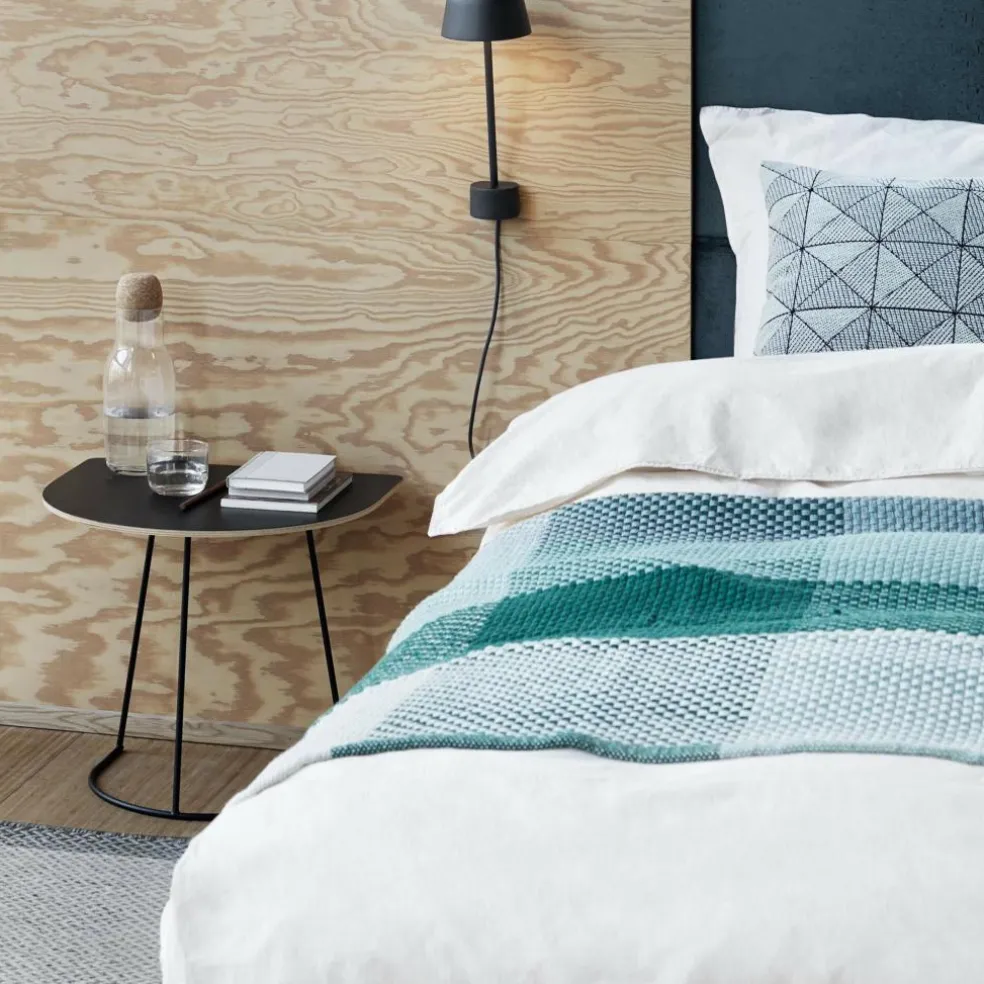 Airy Half Couchtisch