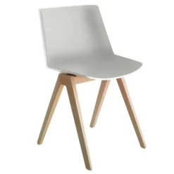 Aïku Stuhl mit Beinen aus Eiche