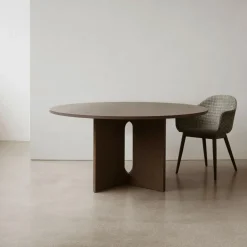 Androgyne Esstisch Ø 150cm