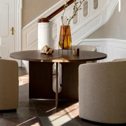 Androgyne Esstisch Ø 150cm