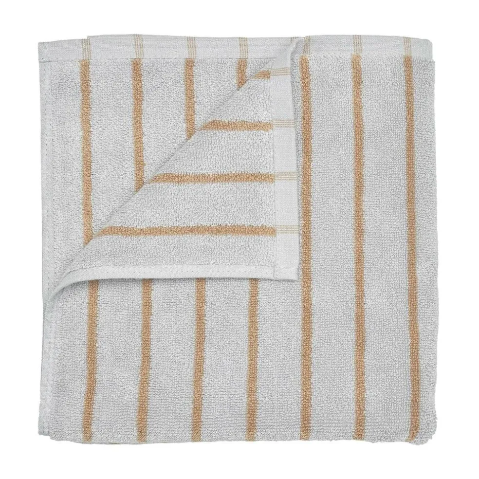 Arto Badetuch dünne Streifen 140x70cm