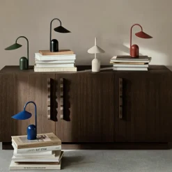 Arum Portable Tischleuchte mit Akku