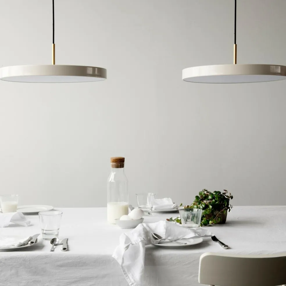 Asteria LED Pendelleuchte Messing