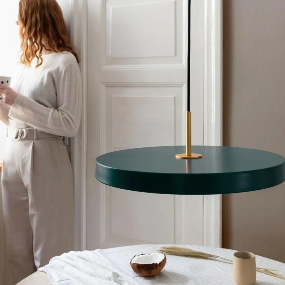 Asteria LED Pendelleuchte Messing