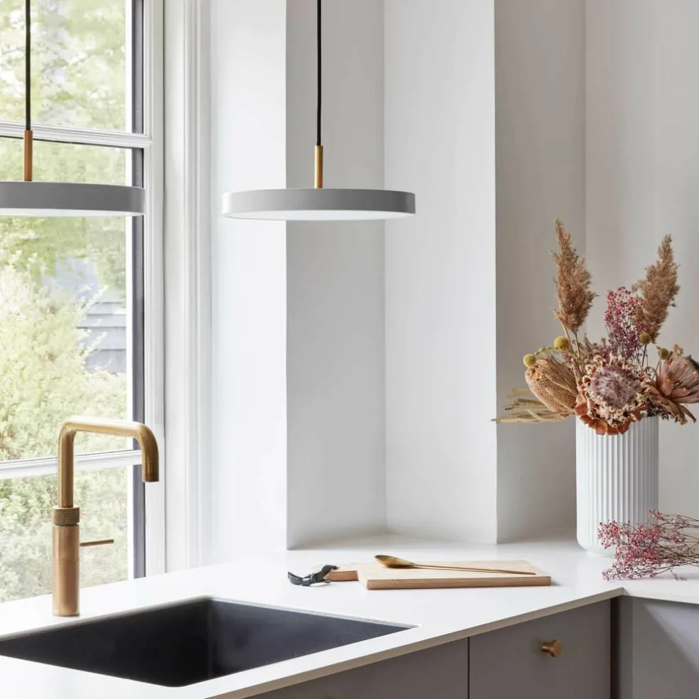 Asteria Mini LED Pendelleuchte Messing