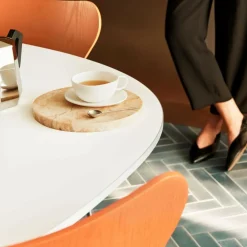 B613 Super-elliptischer Tisch 180x120x72cm