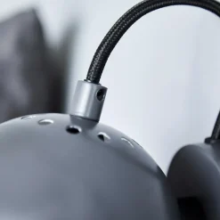 Ball Magnet Wandleuchte matt