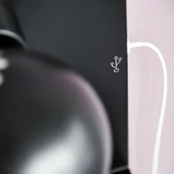 Ball Wandleuchte mit USB