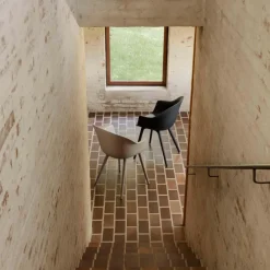 Bat Gartenarmlehnstuhl