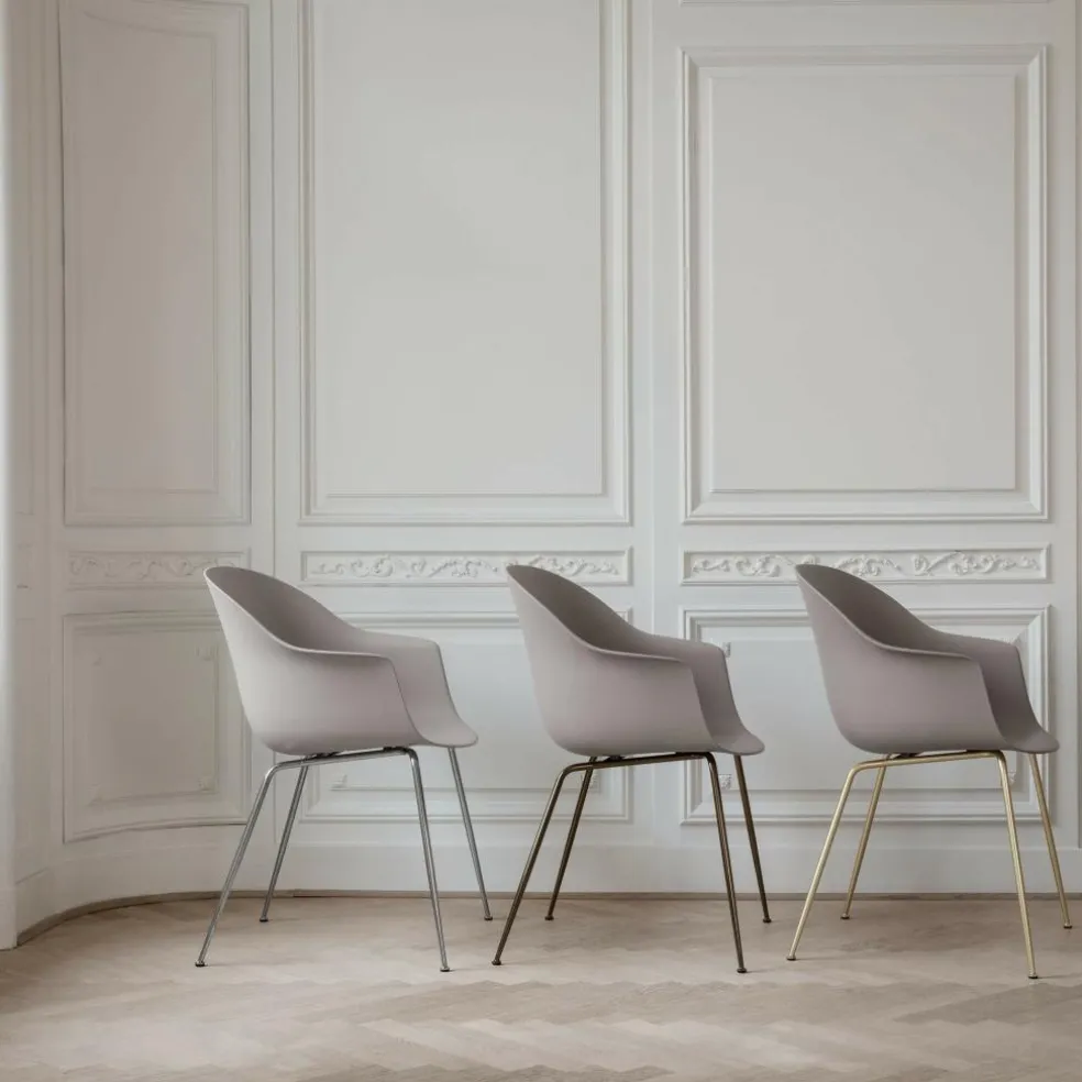 Bat Schalenstuhl Gestell Buche schwarz