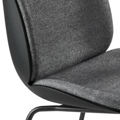 Beetle Schalenstuhl Frontpolsterung Gestell konisch