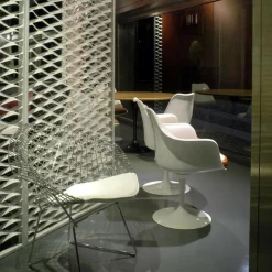 Bertoia Diamond Sessel mit Sitzkissen