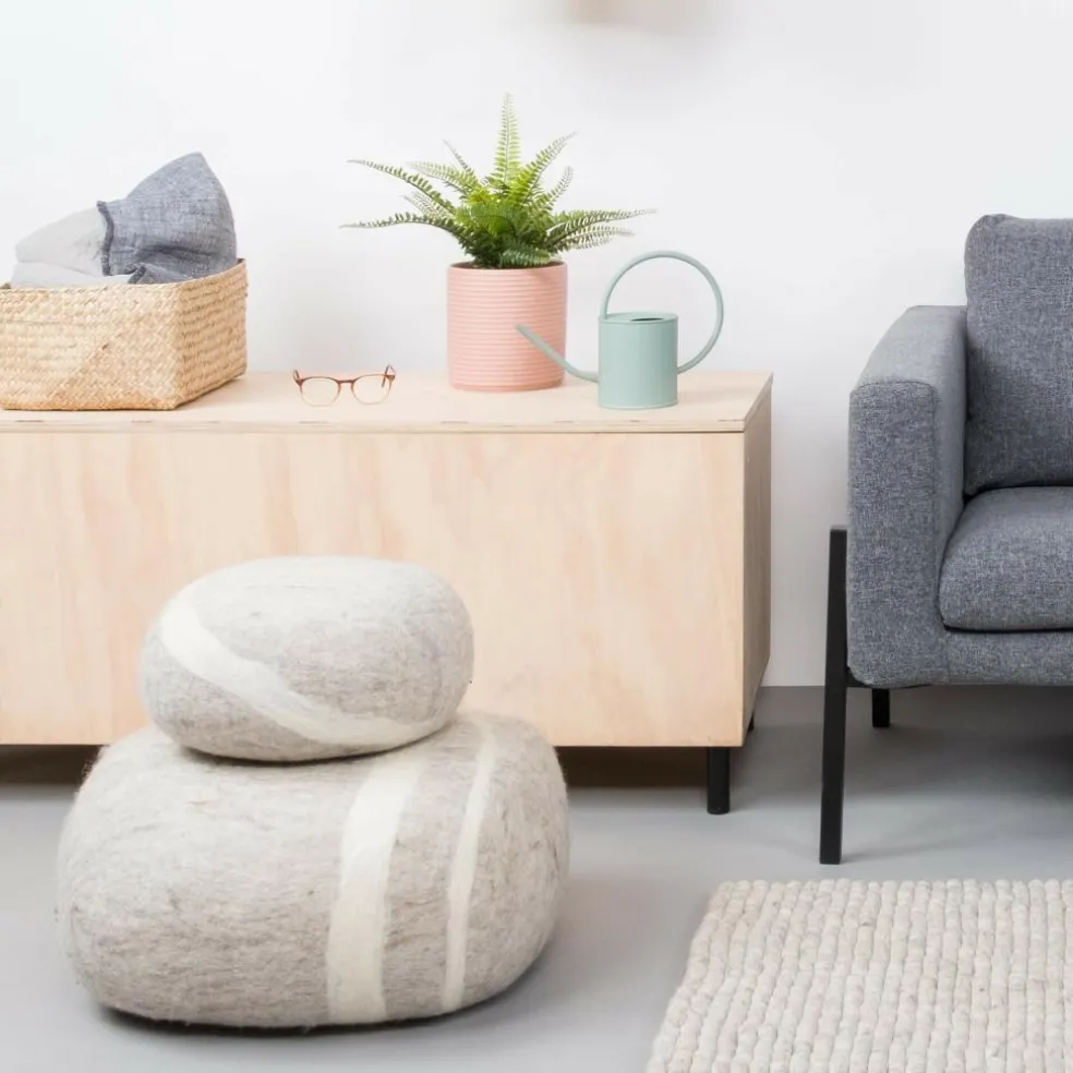 Béla Kieselstein Pouf