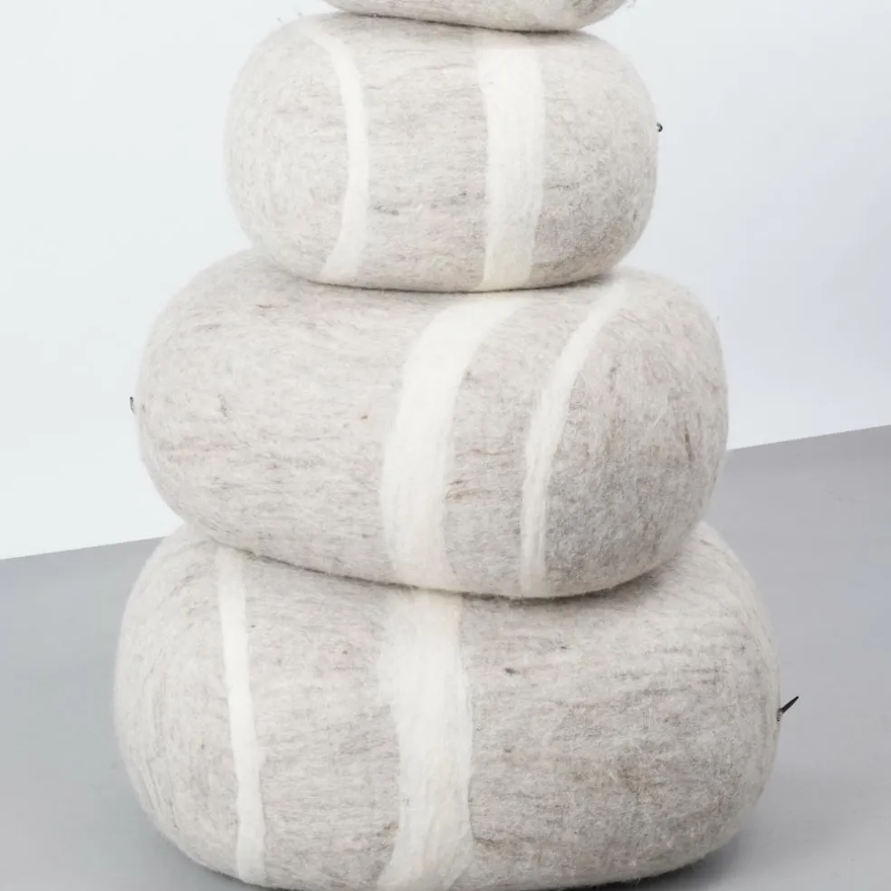 Béla Kieselstein Pouf