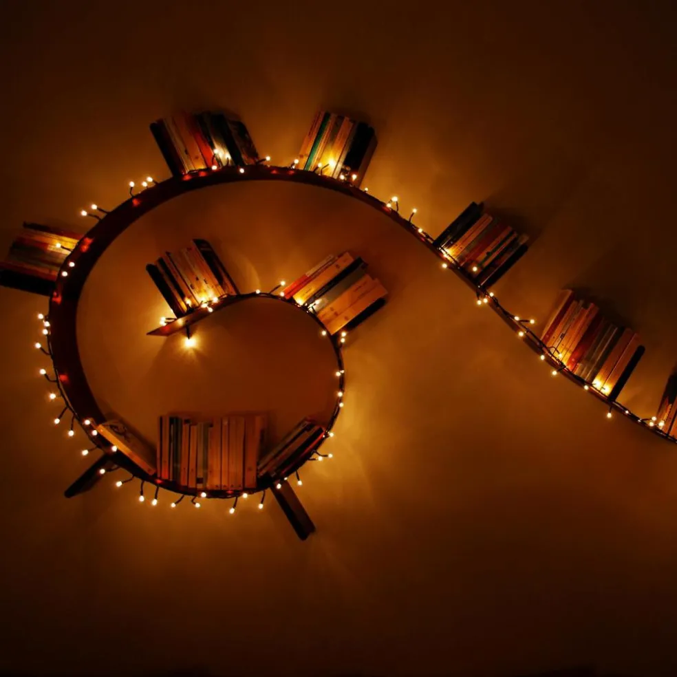 Bookworm Wandregal 820x20cm