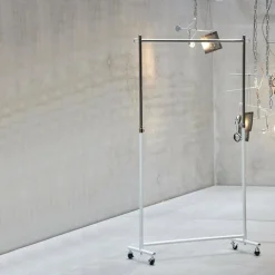 Boston Kleiderständer mit Rollen