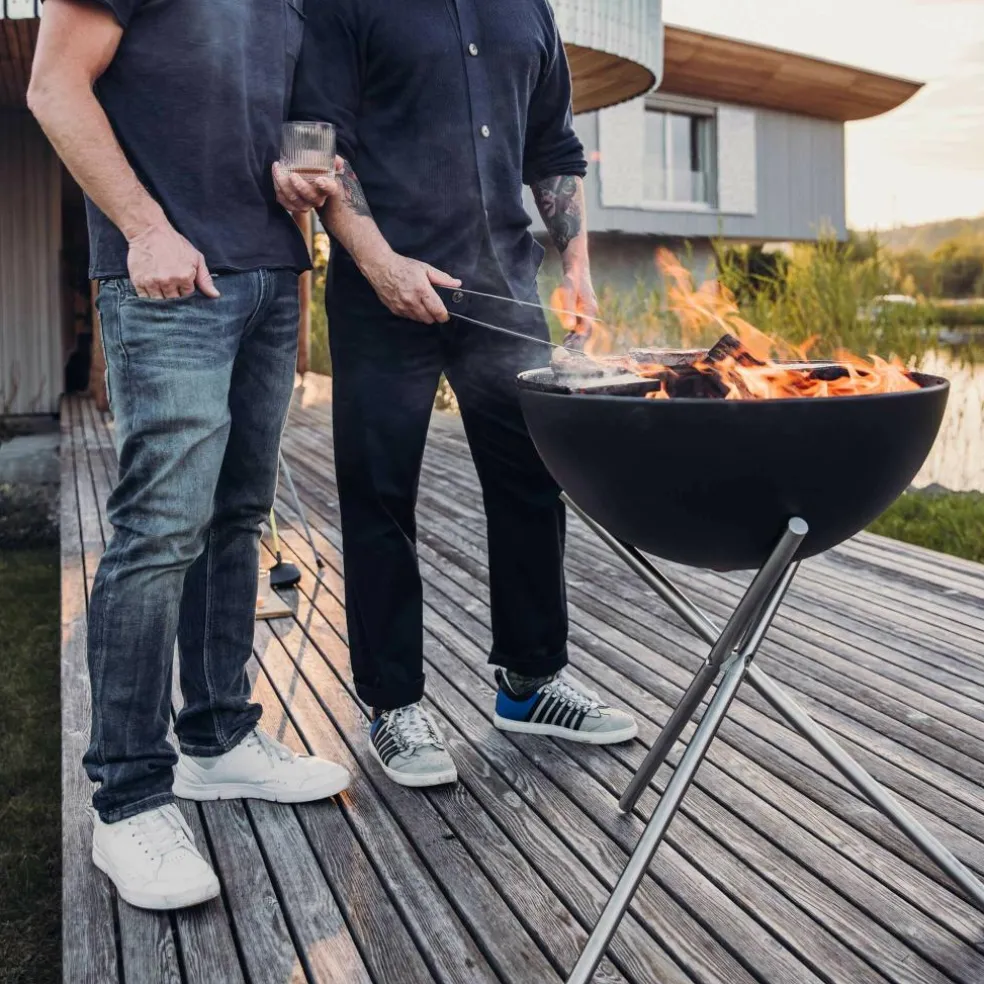 Bowl 57 Feuerschale mit Dreibein