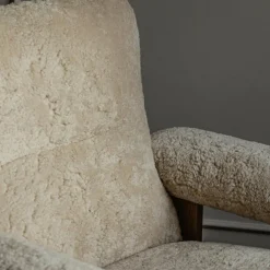 Brasilia Lounge Chair Schaffell