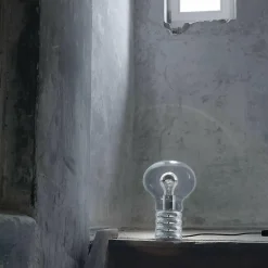 Bulb Tischleuchte