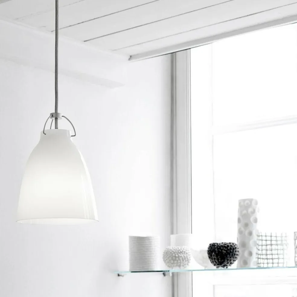 Caravaggio™ Pendelleuchte Opalglas