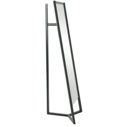 Club Garderobe mit Spiegel