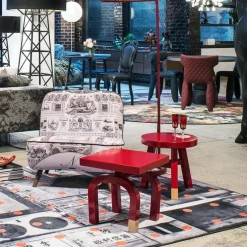 Common Comrades Emperor Beistelltisch