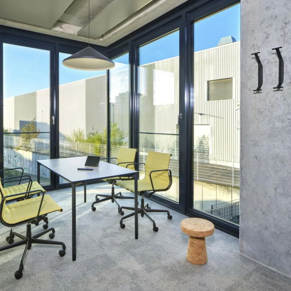 Cork C Beistelltisch