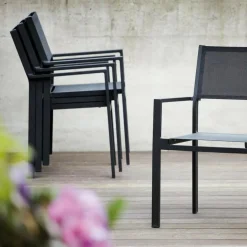 Cubic Gartenarmlehnstuhl