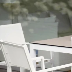 Cubic Gartenarmlehnstuhl