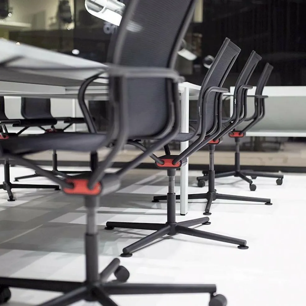 D1 Bürostuhl Vierfußgestell