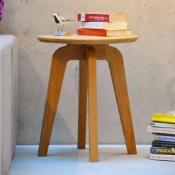 Dweller Massivholz-Beistelltisch Ø50cm