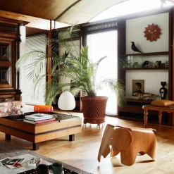 Eames Elephant aus Holz