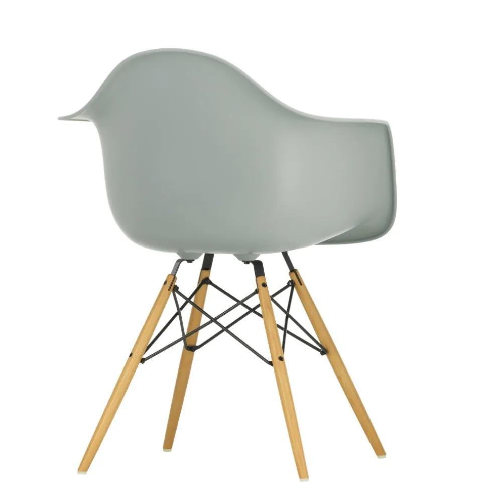 Eames Plastic Armchair DAW RE Gestell Esche